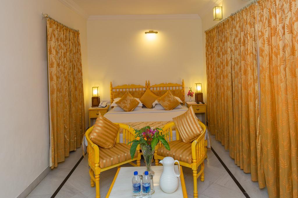 Garden Hotel - Heritage By Hrh Group Of Hotels Udaipur Kültér fotó