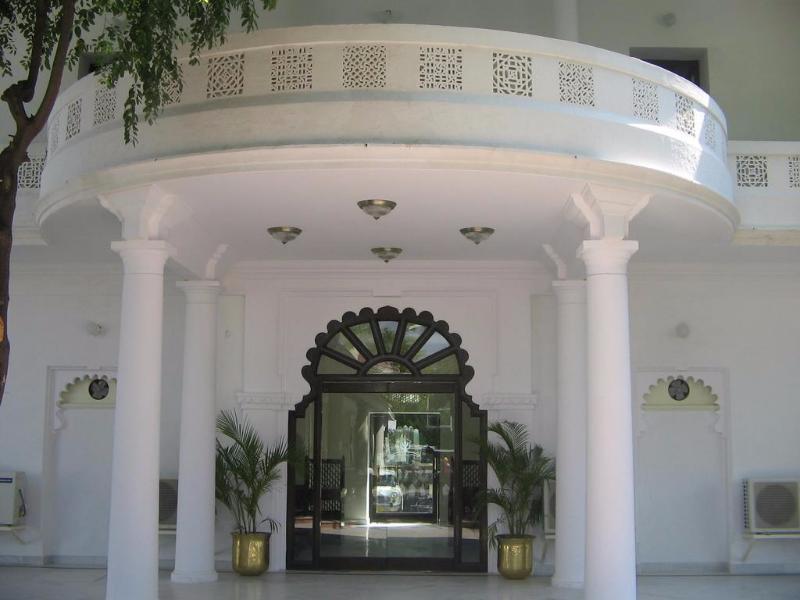 Garden Hotel - Heritage By Hrh Group Of Hotels Udaipur Kültér fotó