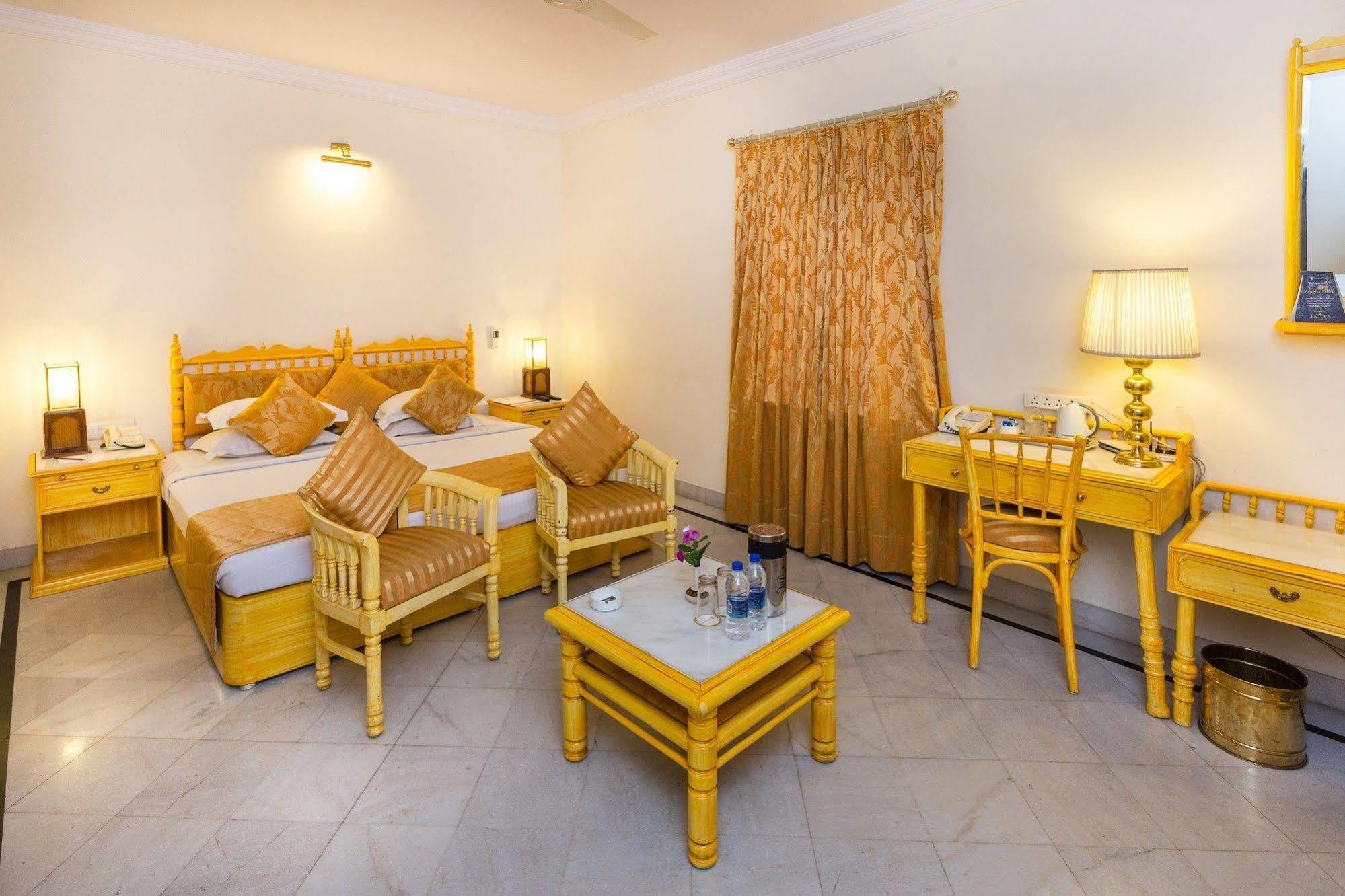 Garden Hotel - Heritage By Hrh Group Of Hotels Udaipur Kültér fotó